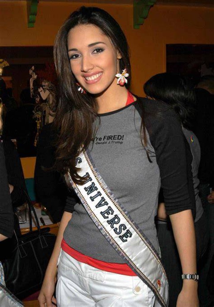 Amelia Vega